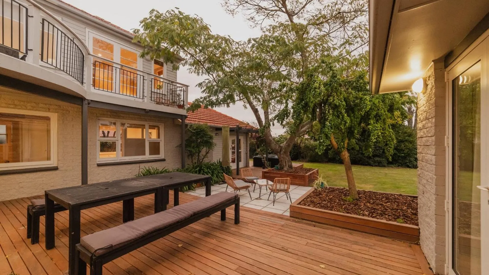 Family Oasis - Deck Garden & Space Christchurch Semesterbostad